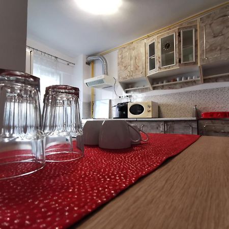 Apartament Vrevents Deva Esterno foto