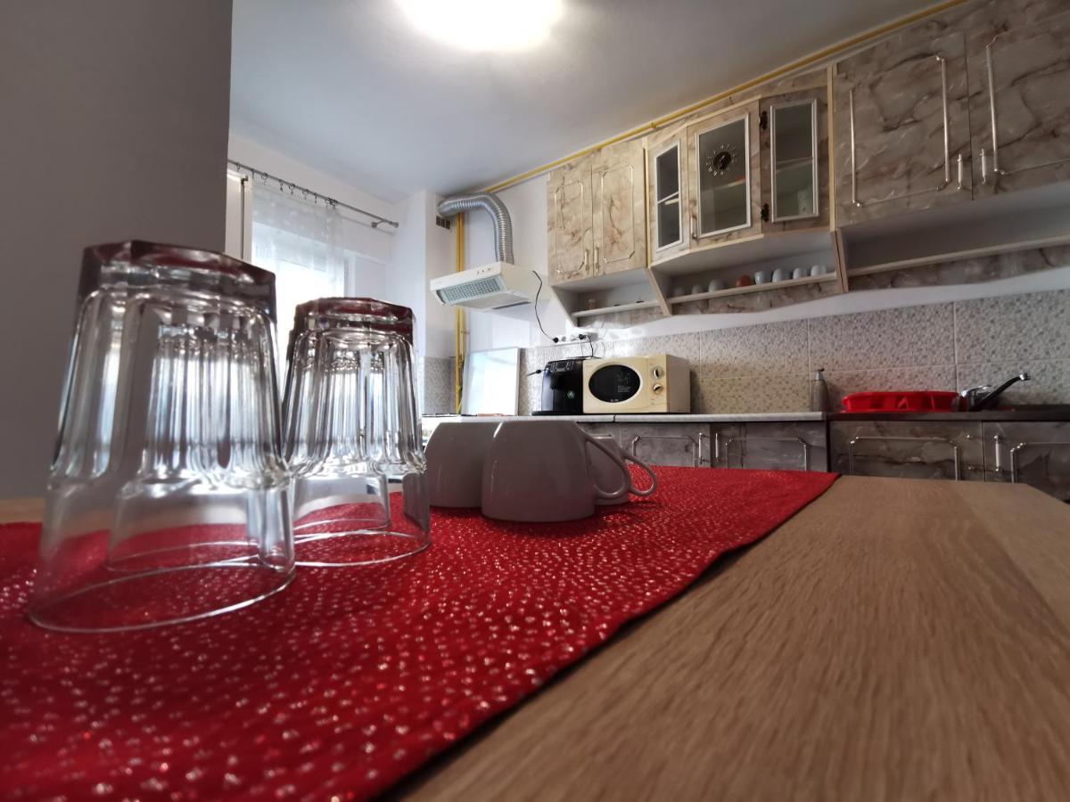 Apartament Vrevents Deva Esterno foto