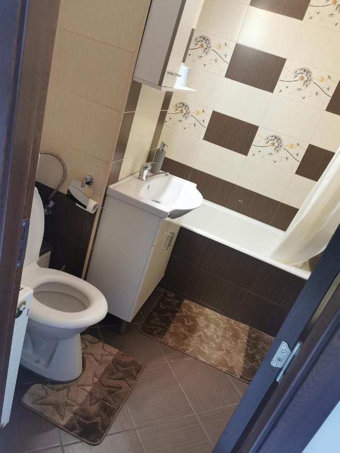 Apartament Vrevents Deva Esterno foto